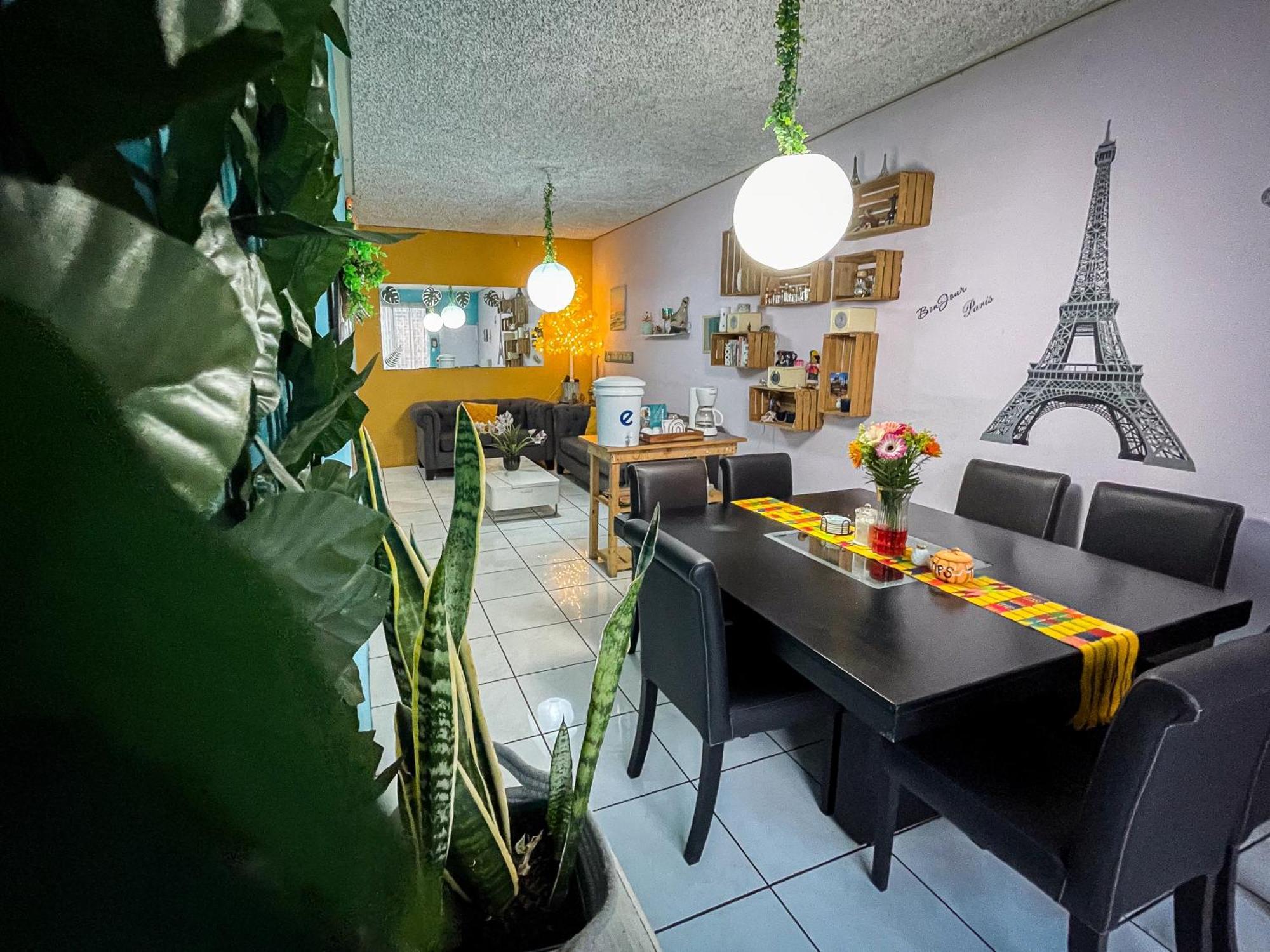 Hostal De Lucca Γουατεμάλα Εξωτερικό φωτογραφία